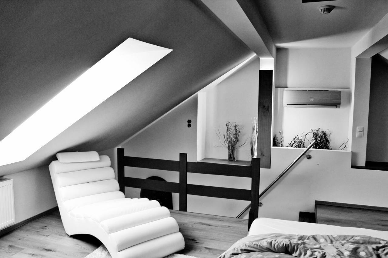 Apartmany Ztracena โรด์นิเช นาด ลาเบม ภายนอก รูปภาพ