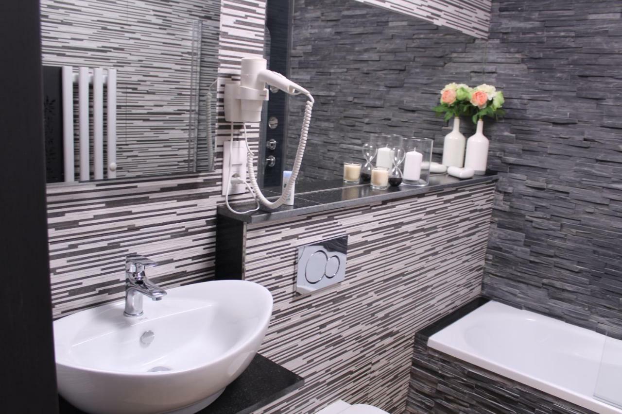 Apartmany Ztracena โรด์นิเช นาด ลาเบม ภายนอก รูปภาพ